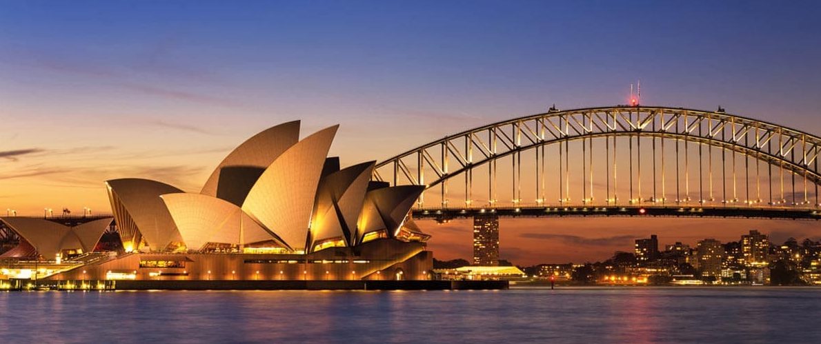 Sydney opera house and the Sydney harbour bridge at sunset