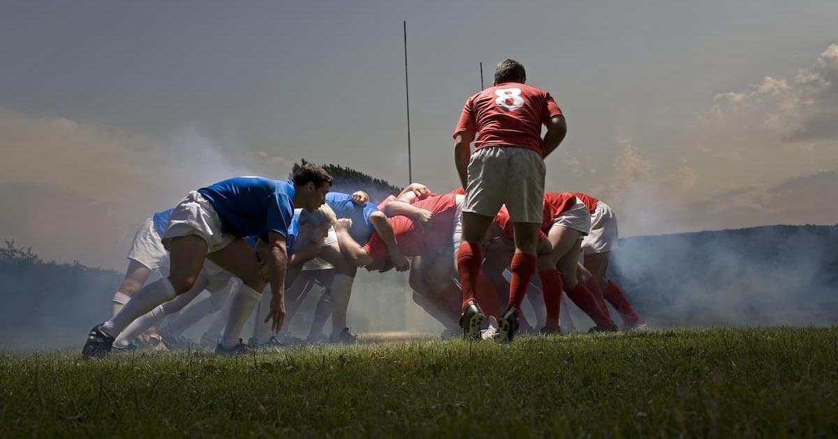 Two teams playing rugby