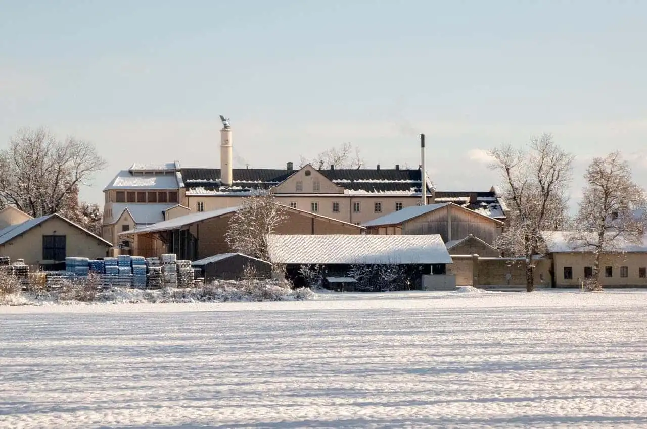 Commercial property in the winter
